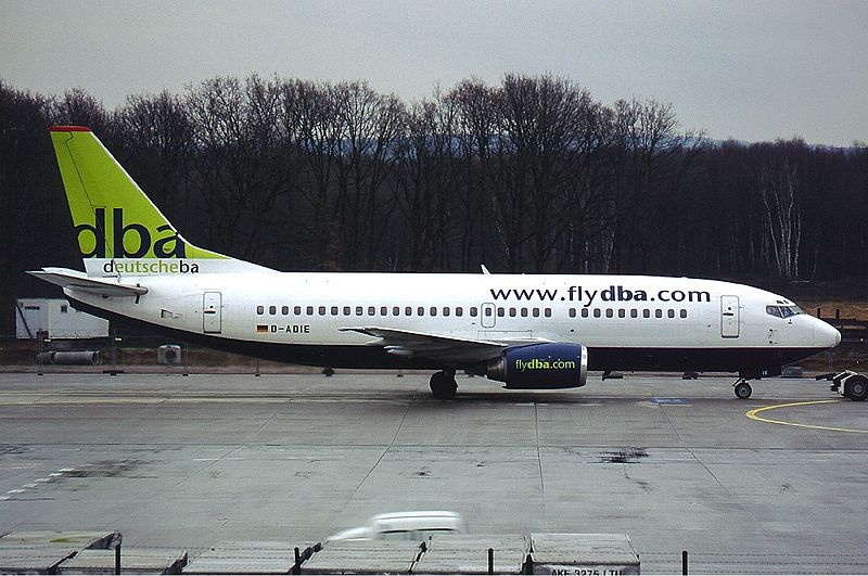 File:Dba Boeing 737-300 KvW-1.jpg