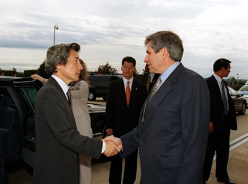 File:Deputy Secretary of Defense Paul Wolfowitz greets Japan's Prime Minister Junichiro Koizumi at the Pentagon on Sept. 25, 2001 (010925-D-2987S-007).jpg