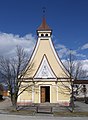 Čeština: Domanín, okres Jindřichův Hradec, kaple sv. Václava na návsi This is a photo of a cultural monument of the Czech Republic, number: 102401. Památkový katalog  · MIS  · hledat obrázky  · hledat seznamy  · Wikidata This file was created as a part of the photographic program of Wikimedia Czech Republic. Project: Fotíme Česko The program supports Wikimedia Commons photographers in the Czech Republic.