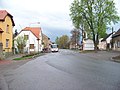 Čeština: Drahelčice, okres Praha-západ. Na Návsi, od Lípové ulice. English: Drahelčice, Prague-West District, Central Bohemian Region, Czech Republic. Na Návsi. Camera location 50° 01′ 54.6″ N, 14° 12′ 11″ E    View all coordinates using: OpenStreetMap