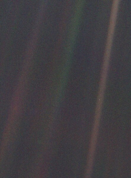 File:Earth as a "Pale Blue Dot" photographed by Voyager 1 - 19900606.tif