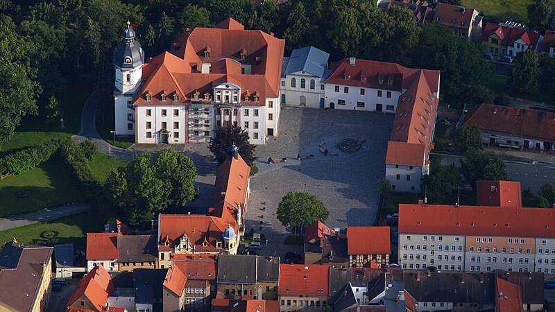 File:Eisenberg, Schloss Christiansburg.JPG