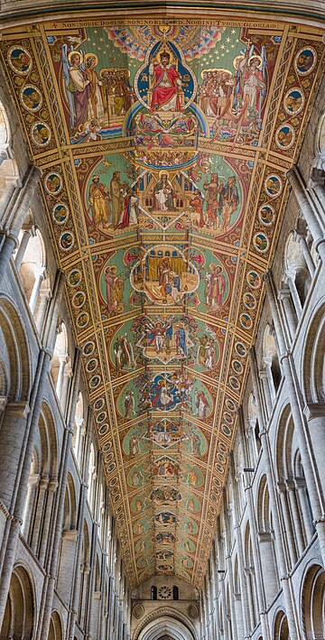 Teto da nave da Catedral de Ely, Cambridgeshire, Inglaterra. A catedral tem sua origem na abadia fundada em Ely em 672 por Santa Eteldreda. As primeiras partes do prédio atual datam de 1083, e a classificação de catedral foi concedida em 1109. Até a Reforma Protestante, a catedral era dedicada a Santa Eteldreda e São Pedro, momento em que foi refundada como a Igreja Catedral da Santíssima e Indivisa Trindade de Ely. Arquitetonicamente, a Catedral de Ely se destaca tanto por sua escala quanto por seus detalhes estilísticos. É um importante destino turístico, recebendo cerca de 250 mil visitantes por ano. (definição 3 972 × 3 972)