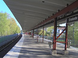 Enskede Gårds Tunnelbastation 2006.jpg