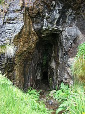 Eingang der Massacre Cave