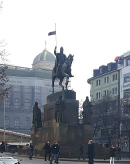 Statuia ecvestră a Sfântului Venceslau în 2017.jpg