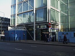 Euston Square stn eteläinen sisäänkäynti.JPG