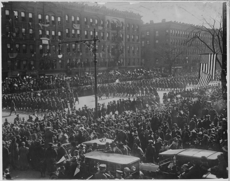 File:Famous New York soldiers return home. (The) 369th Infantry (old 15th National Guard of New York Cit . . . - NARA - 533553.tif