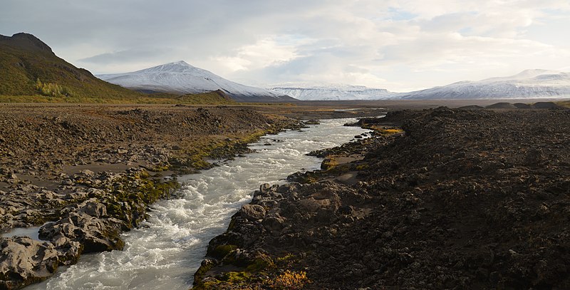 File:Fast Flowing River at the foot of the Kaldidalur, Iceland (48783979898).jpg