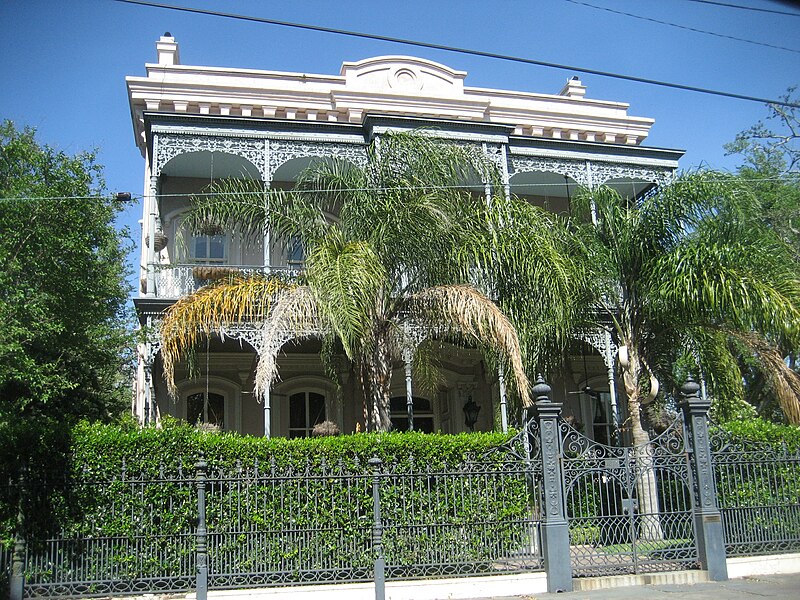 File:First St NOLA Ap 2011 Garden District Ironwork.jpg