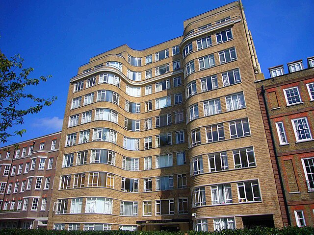 Florin Court was used to represent Whitehaven Mansions