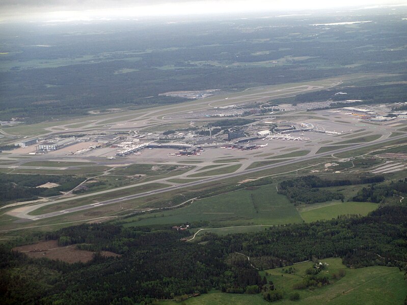 File:Flughafen arlanda4.jpg