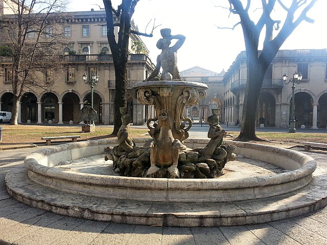 Fontana delle Sirene, 95 anni di eterna gioventù - La Piazza  Notizie,  Politica, Economia, Cultura e Società dalla Provincia di Rimini e  Pesaro-Urbino
