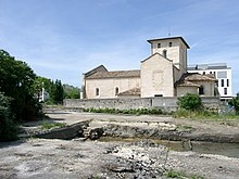 Fouilles préventives près de la vieille église, avant implantation des logements sociaux.