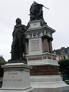 Lecourbe tábornok szobra a Place de la République de Belfortban