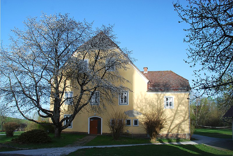 File:Freiland Jacobihaus.jpg