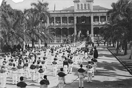 Funeral Procession of Liliuokalani (PP-26-6-031).jpg