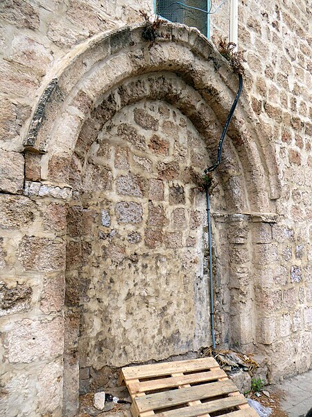 File:Great mosque of Ramla (St John's Church) (03).jpg