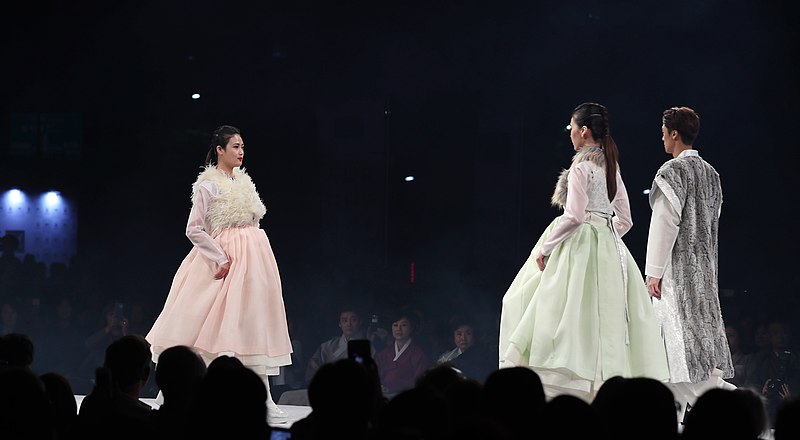 File:Hanbok Day 2016 26 (30503548795).jpg