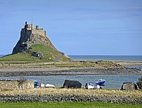 Port et château de Lindisfarne.