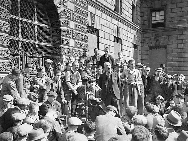 Harry Pollitt gives a speech to workers in Whitehall, London, 1941