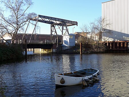 Holzhafen Klappbrücke