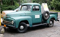 IH L-110 in green.jpg