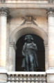 Statue de Napoleon dans la cour intérieure de ll'Hotel des Invalides