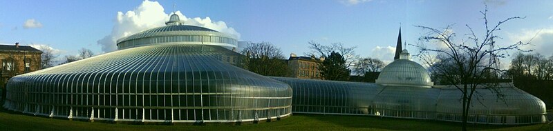 Kibble Palace at the Glasgow Botanic Gardens - rear panoramic view Kibble Palace Botanic Gardens Glasgow.jpg