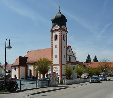 Kirche in Langenbach (Oberbayern)