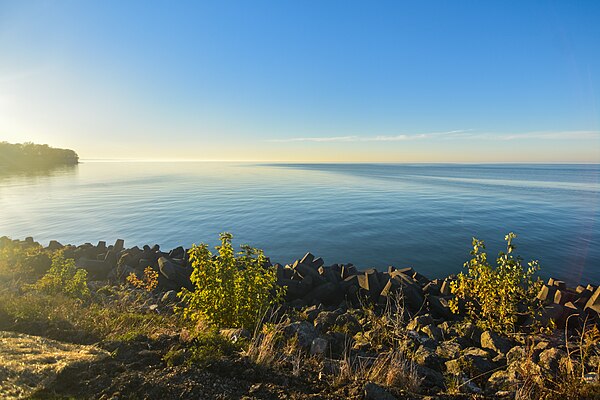 Lake Erie shore at Lakewood Park