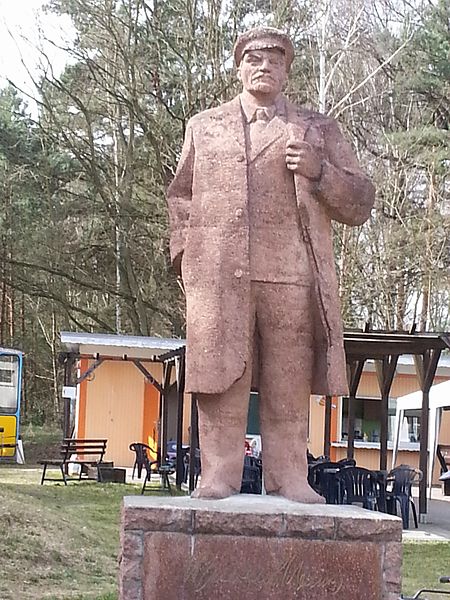 File:Lenin Finowfurt.jpg