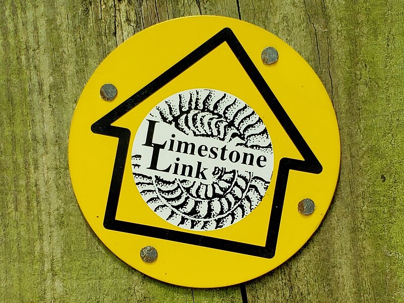 File:Limestone Link Waymarker.jpg