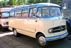 Mercedes-Benz O 319 minibus.