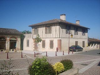 <span class="mw-page-title-main">Endoufielle</span> Commune in Occitania, France