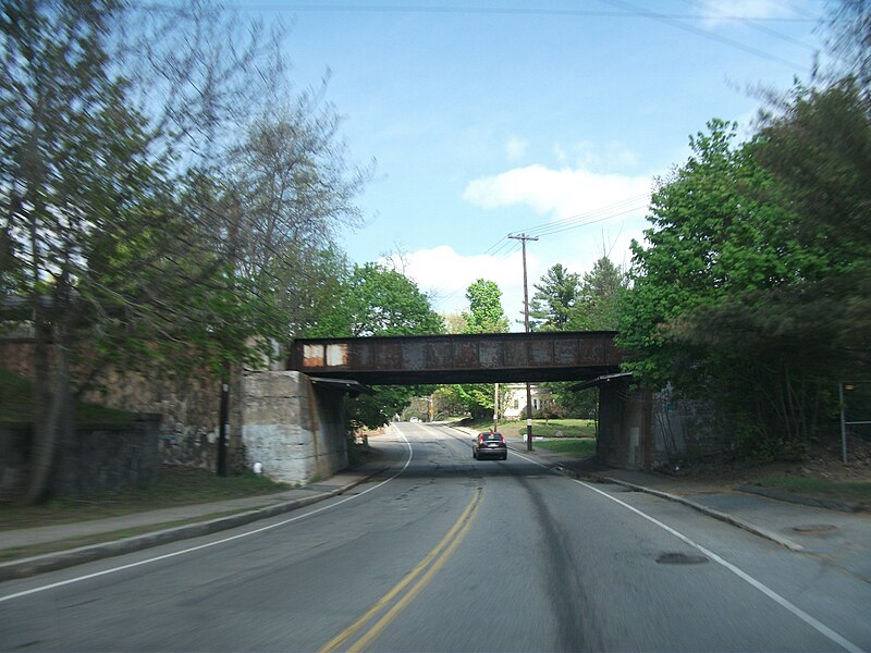 File:Massachusetts State Route 133 - 5750203897.jpg