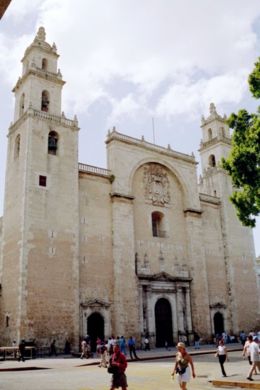 Yucatán Mérida: Geschiedenis, Stadsbeeld, Politiek en bestuur