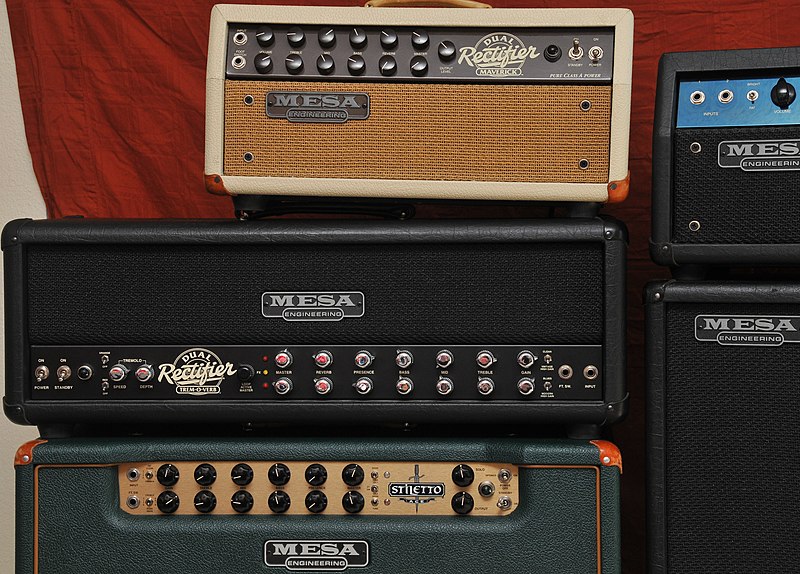 File:Mesa Boogie Maverick, Tremoverb, Stiletto Ace.jpg