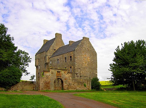 Midhope Castle 01.JPG