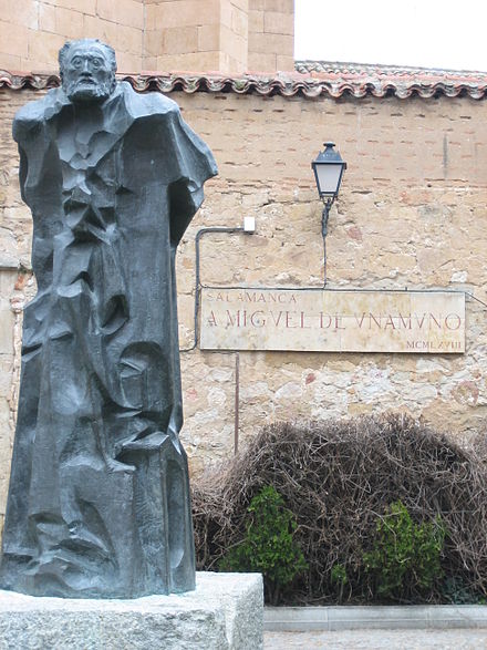 Pablo Serrano: Escultura de Unamuno en Salamanca. 1968.