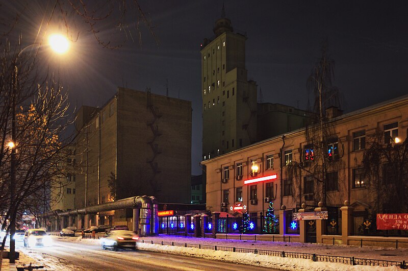 File:Moscow, 1940s flour mill buildings in 5th Magistralnaya Street.jpg