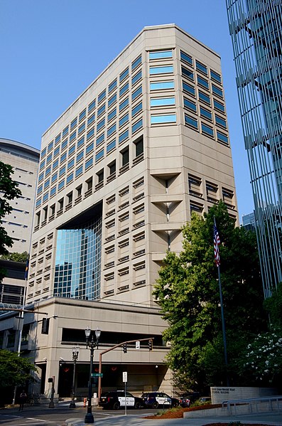 File:Multnomah County Justice Center from southwest (2017).jpg