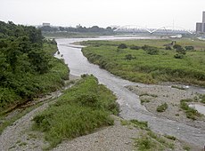 小鮎川と中津川が相模川に合流する地点