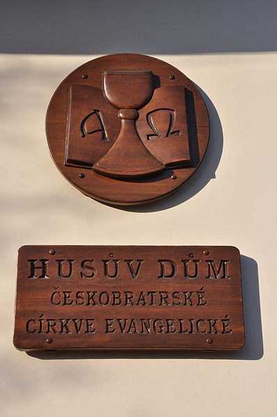 File:Nosislav-Husův-dům2013cedule.jpg