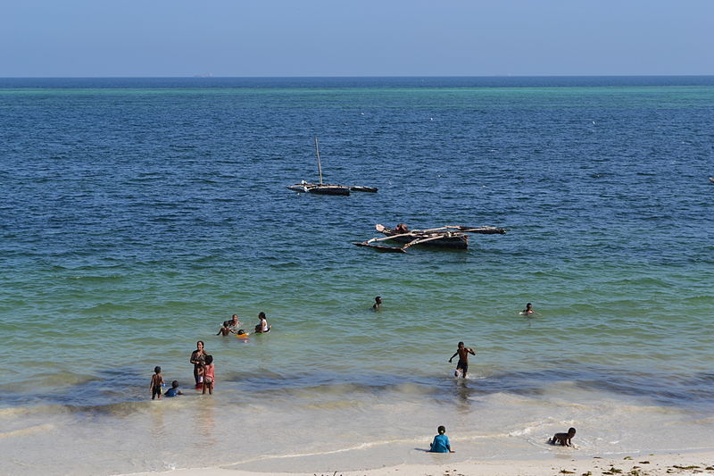 File:Nyali Beach from the Reef Hotel during high tide in Mombasa, Kenya 18.jpg