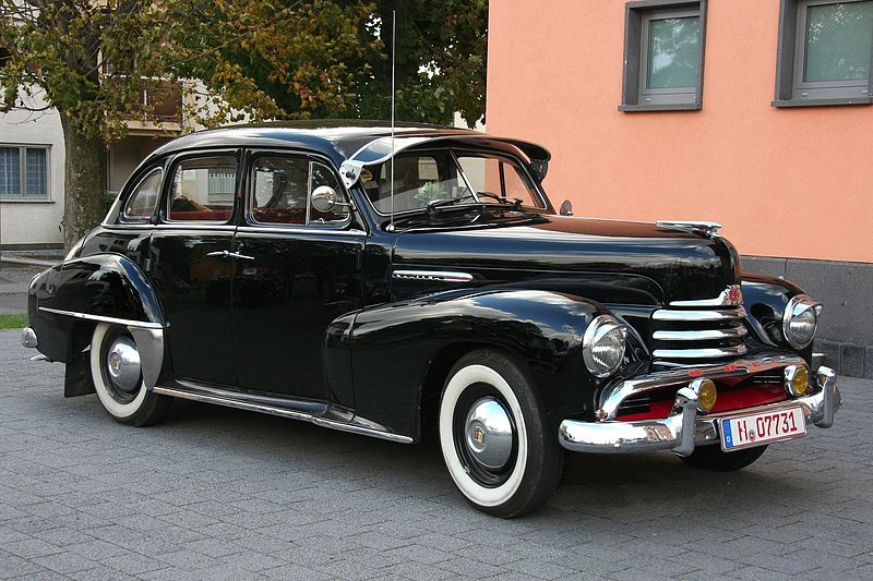 File:Opel Kapitän '51 (1951-53) am 2009-10-13 ret.jpg