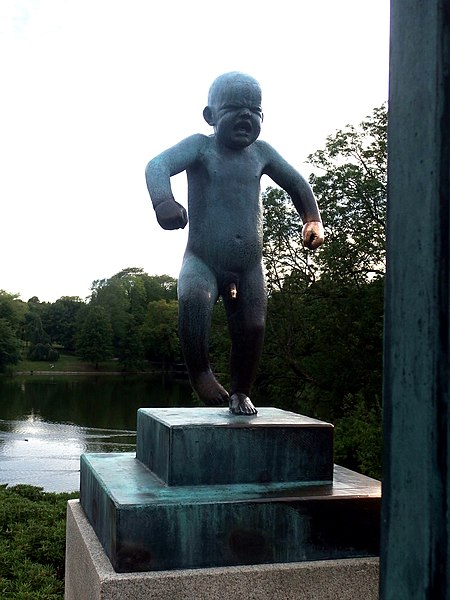 File:Oslo, Vigeland Park, bridge (07).jpg