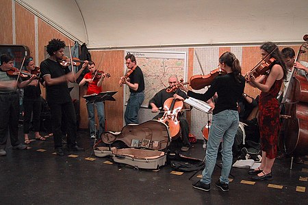 Tập_tin:Paris_Metro_orchestra.jpg