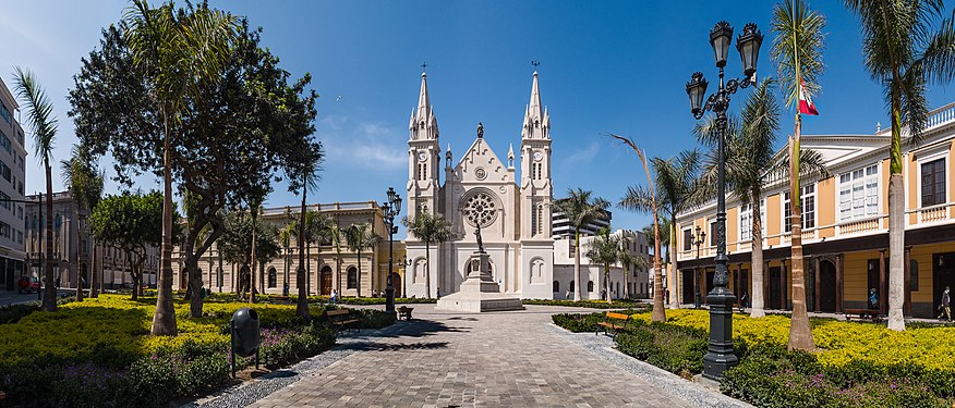 Plazuela de la Recoleta, Lima Photographer: Manuel Machuca