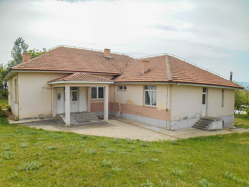 File:Primary school Goce Delčev (Suševo).jpg